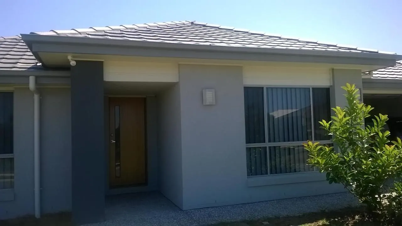 Quiet Sunny Relaxed Home Close To Theme Parks Gold Coast 0*,  Avustralya